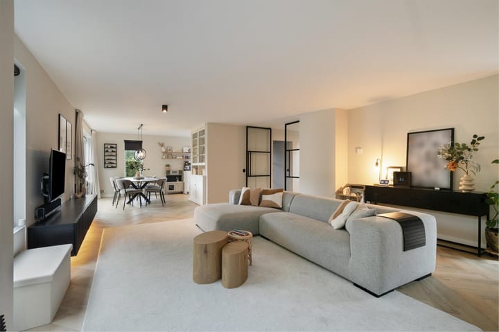 Foto 15 van Notaris d'Aumerielaan 1