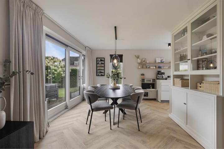 Foto 19 van Notaris d'Aumerielaan 1