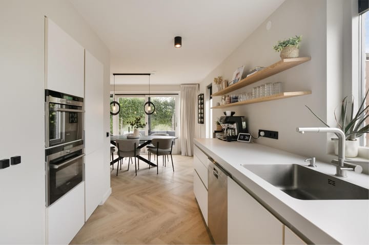 Foto 25 van Notaris d'Aumerielaan 1