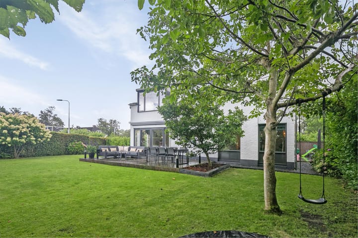 Foto 45 van Notaris d'Aumerielaan 1