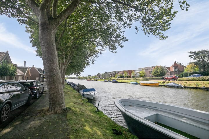 Foto 48 van Notaris d'Aumerielaan 1