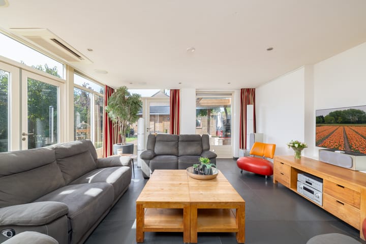 Foto 10 van Sint Lambertusstraat 2