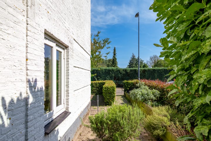 Foto 24 van Sint Lambertusstraat 2