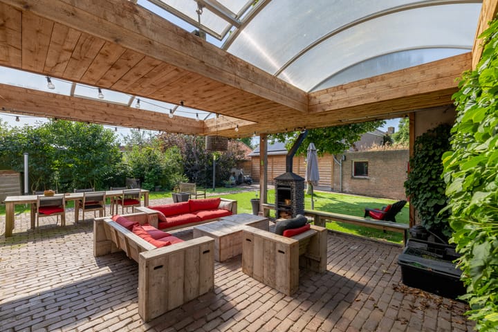 Foto 30 van Sint Lambertusstraat 2