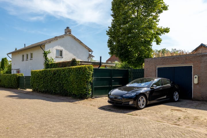 Foto 40 van Sint Lambertusstraat 2