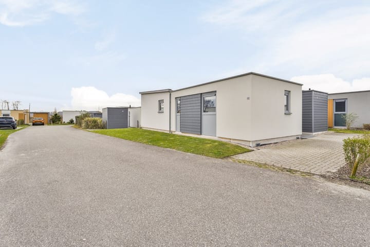 Photo 3 of Nieuwesluisweg 1-A612