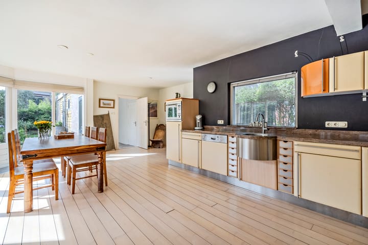 Foto 23 van Meidoornlaan 4