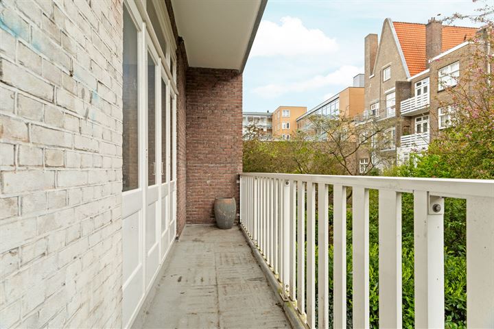 Bekijk foto 7 van Brahmsstraat 16-1