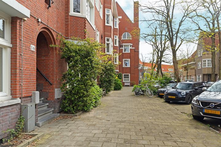 Bekijk foto 19 van Brahmsstraat 16-1