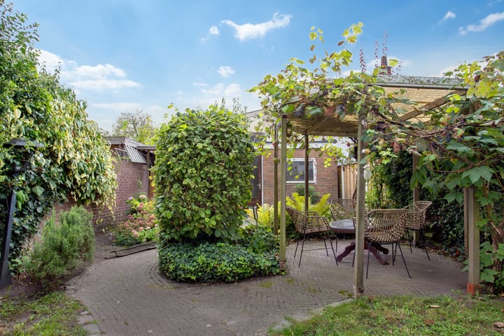 Foto 35 van Hoge Bothofstraat 124