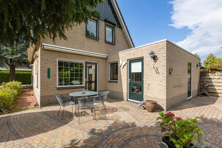 Bekijk foto 38 van Venraystraat 17