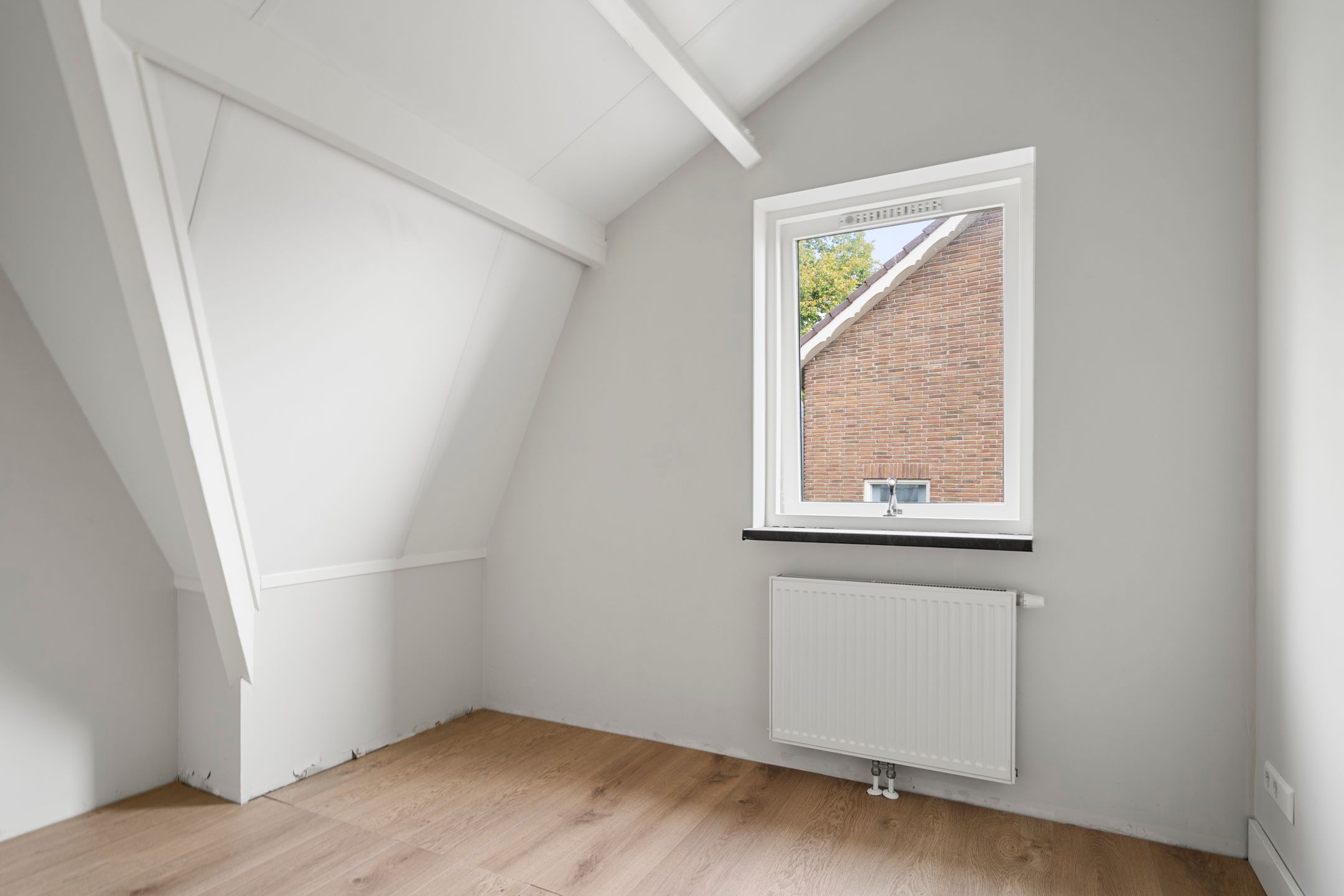 Foto 18 van Buurtweg 1-B