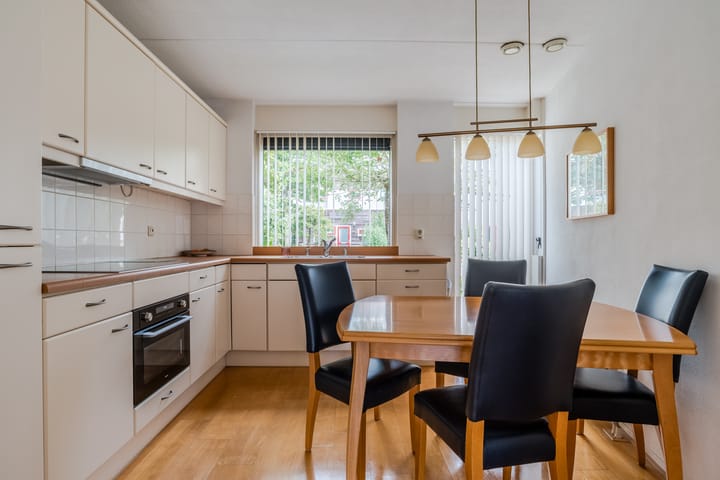 Foto 3 van Van Doesburglaan 111