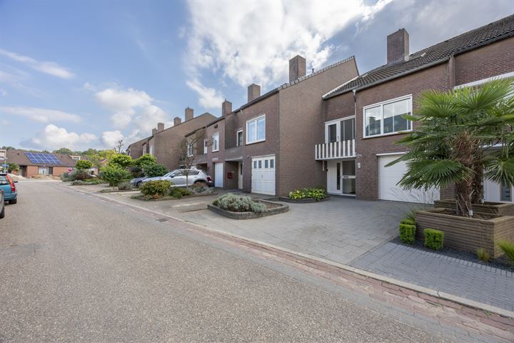 Bekijk foto 38 van Ronkenstraat 20