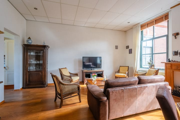 Foto 15 van Weeshuisplein 12