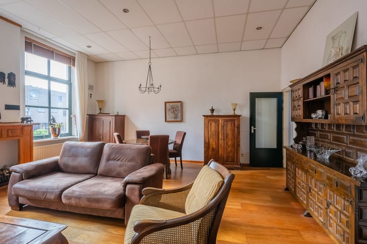 Foto 17 van Weeshuisplein 12