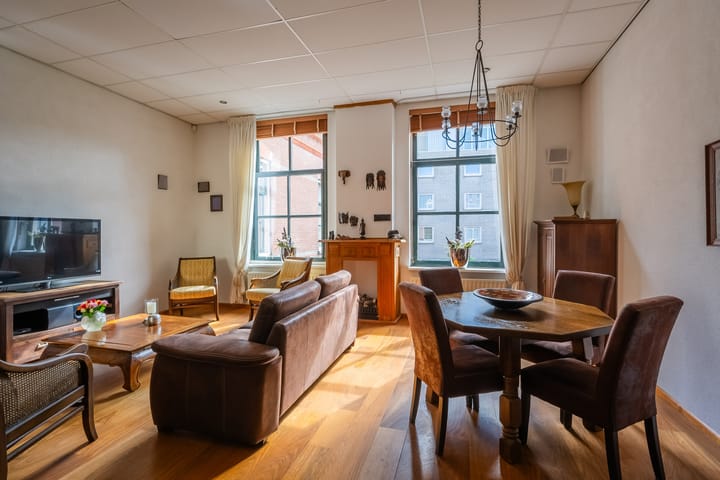 Foto 14 van Weeshuisplein 12