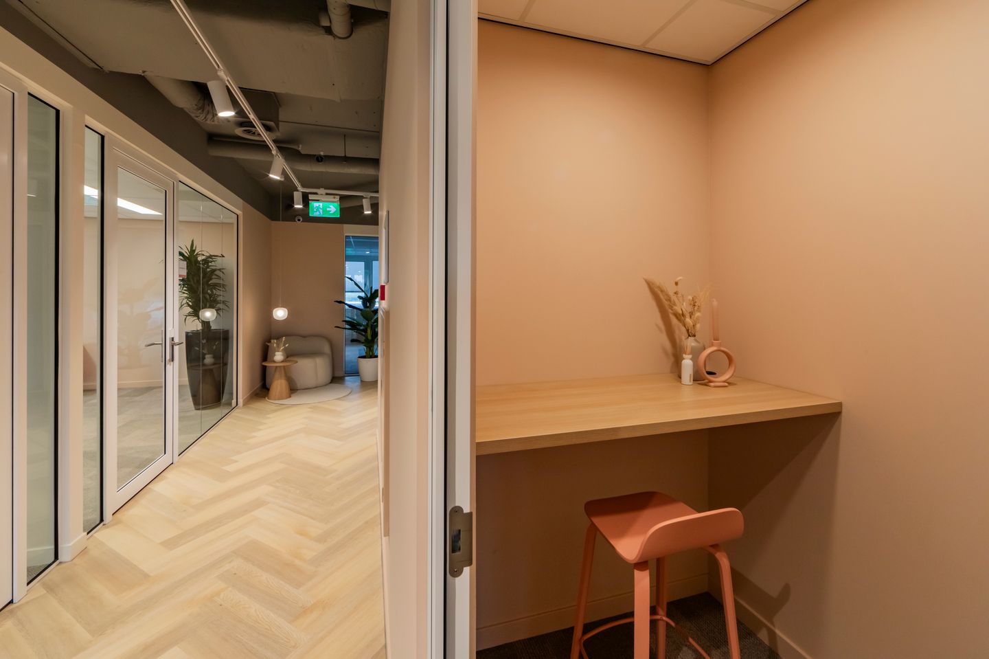 View photo 4 of Baron van Nagellstraat 136