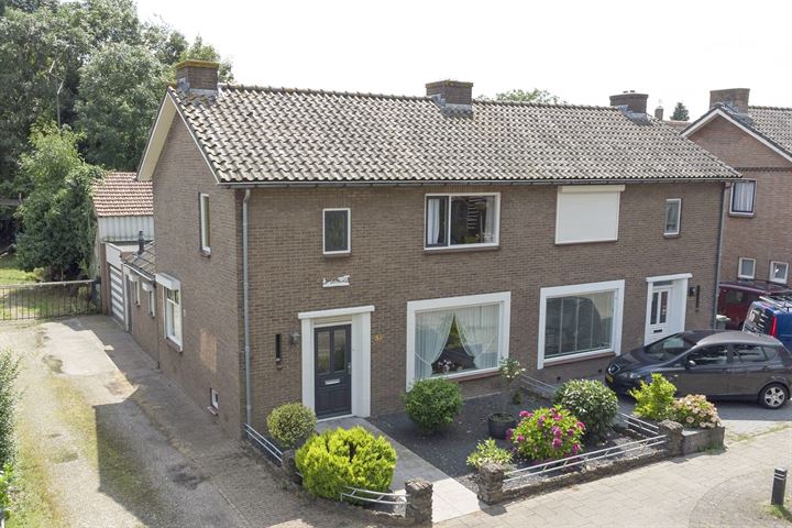 Bekijk foto 5 van Woeziksestraat 58