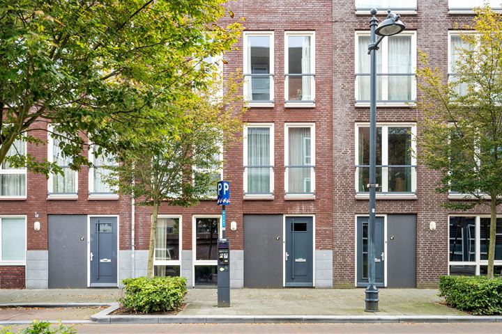 Bekijk foto 1 van Meerten Verhoffstraat 12-C