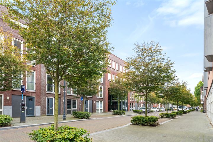 Bekijk foto 37 van Meerten Verhoffstraat 12-C