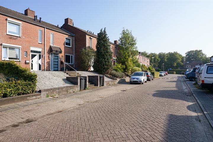 Bekijk foto 29 van Troereberg 18