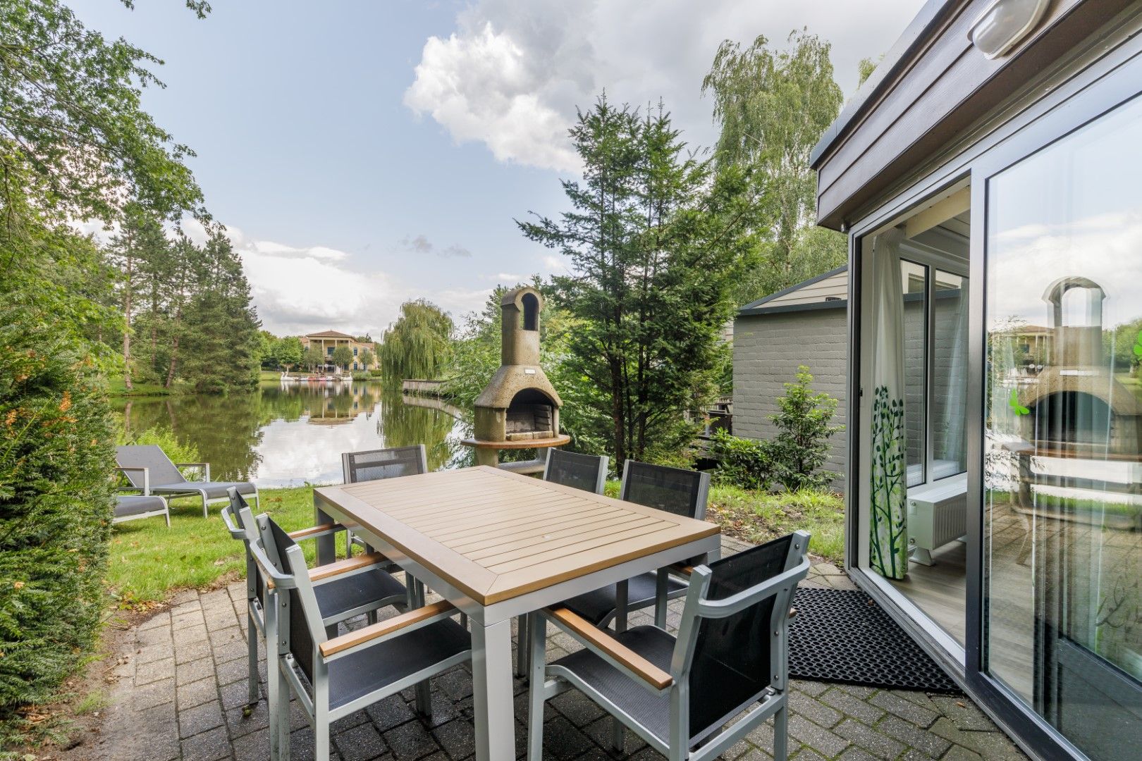 3-bedroom freehold villa in Zeewolde — photo 2 of 5
