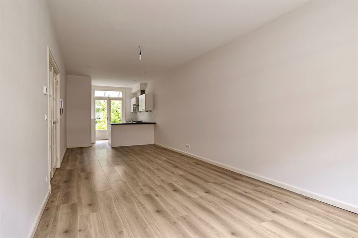 View photo 10 of Van den Boschstraat 244