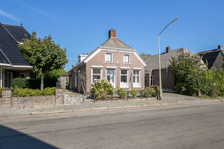 Bekijk foto 39 van Westenesscherstraat 8