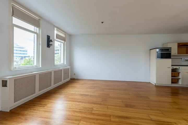 Foto 7 van Graaf Florisstraat 5-4