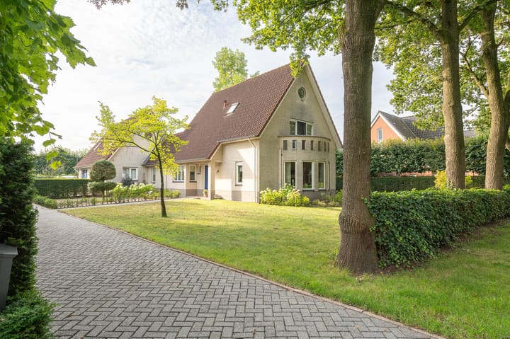 Photo 31 of Deventerstraat 548