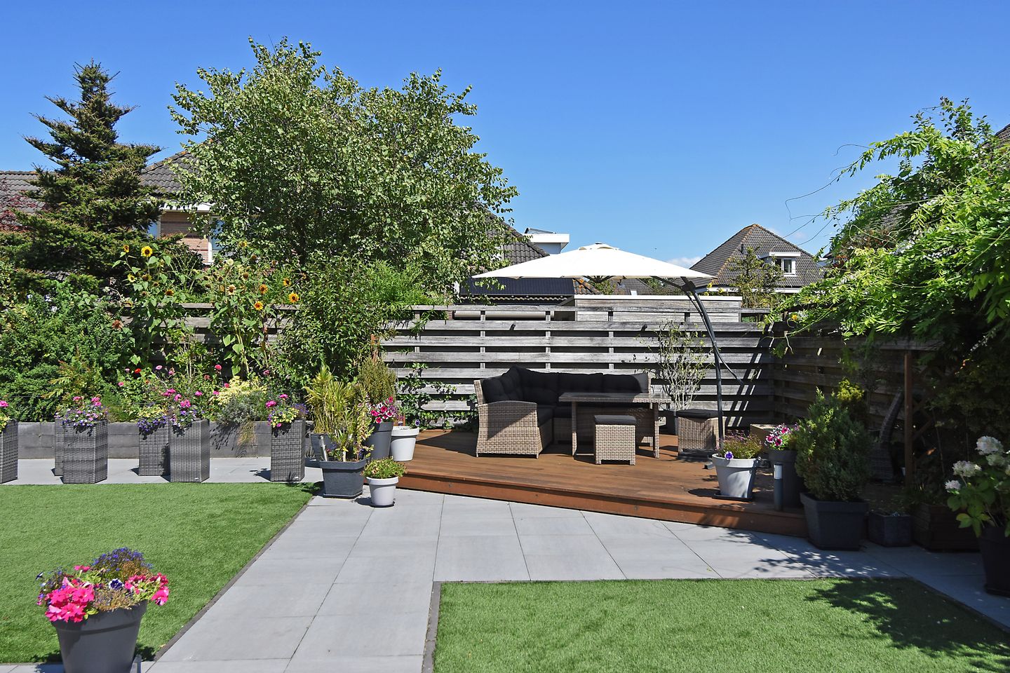 Photo 34 of Alexine Tinnepad 69