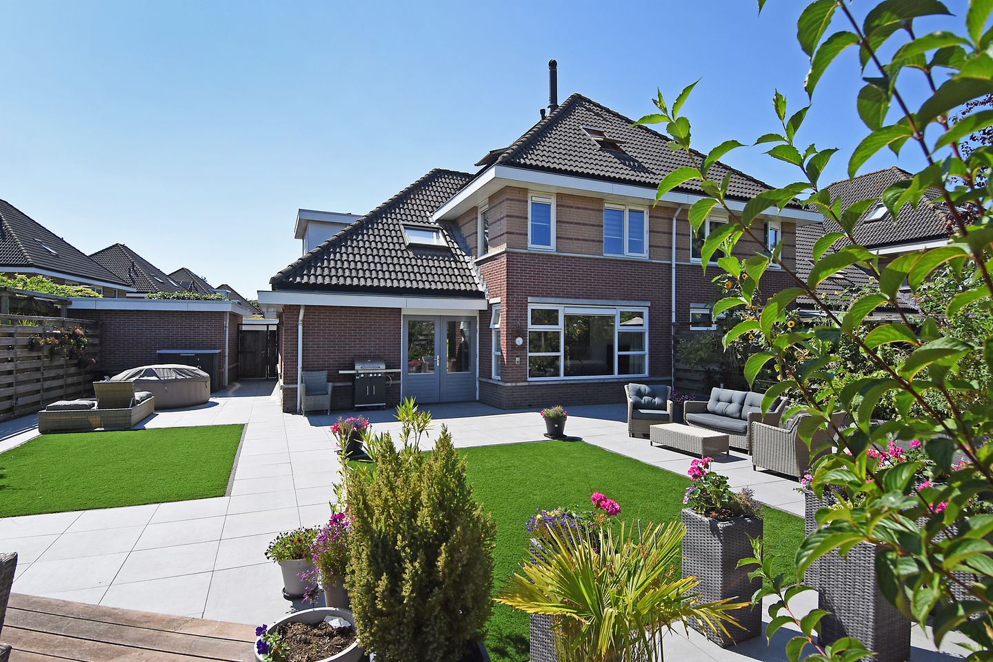 Photo 35 of Alexine Tinnepad 69