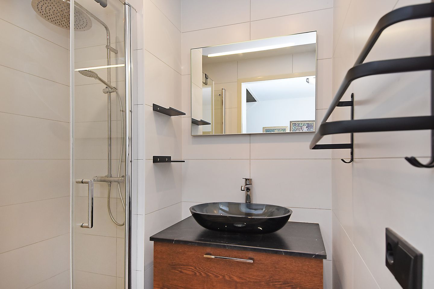 Photo 49 of Alexine Tinnepad 69