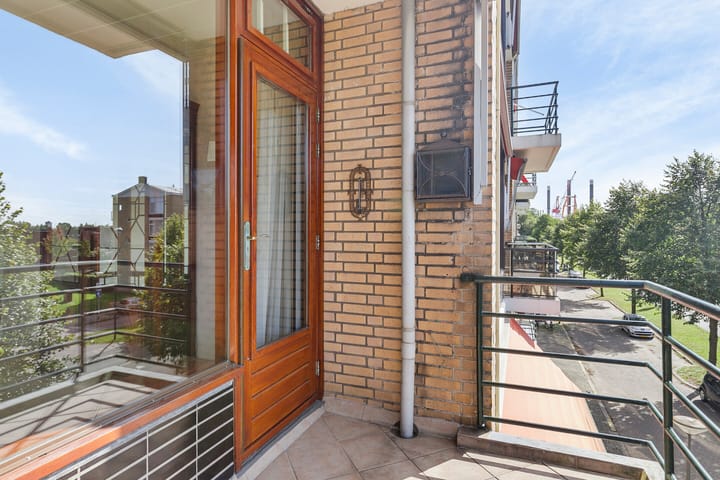 Foto 5 van Burgemeester Van Haarenlaan 1405