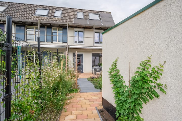 Foto 23 van Hoepelmakerhof 9