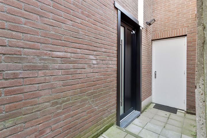 Bekijk foto 7 van Sint-Josephstraat 37