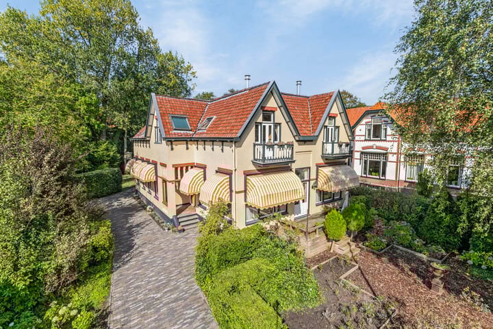 Foto 1 van Stationsweg 7