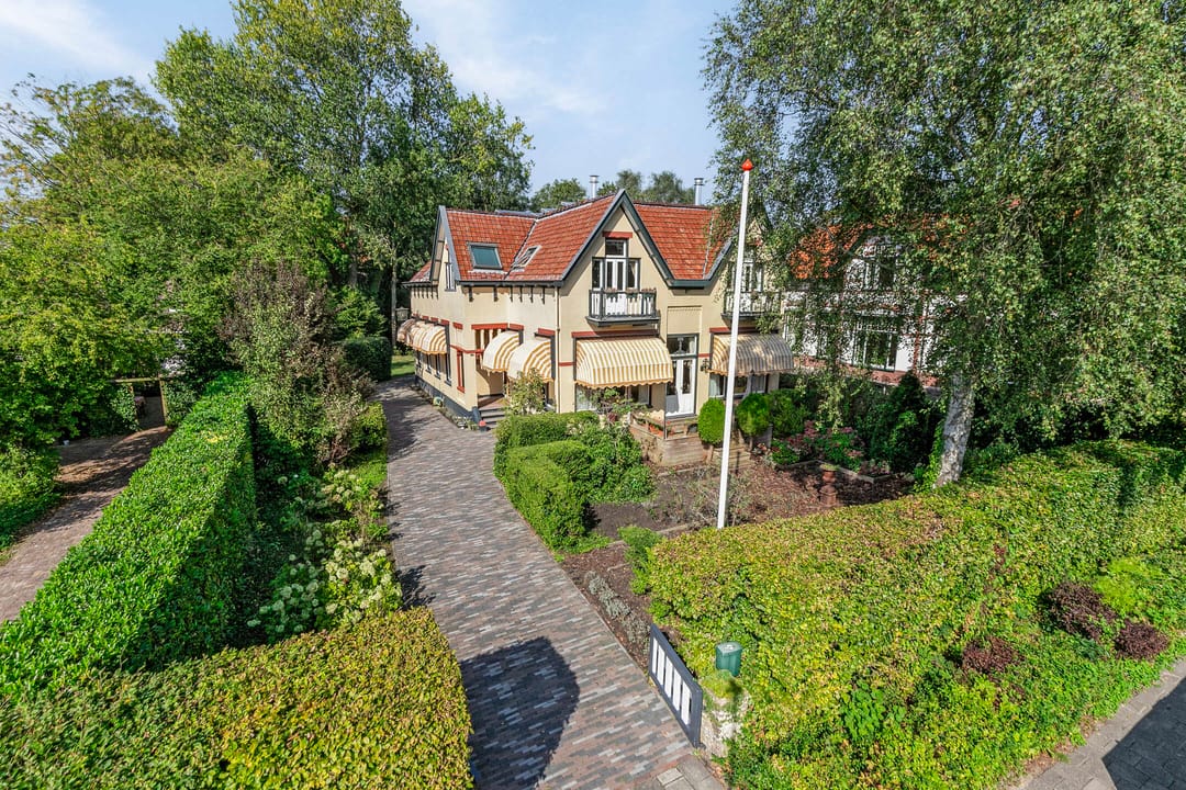 Photo 46 of Stationsweg 7