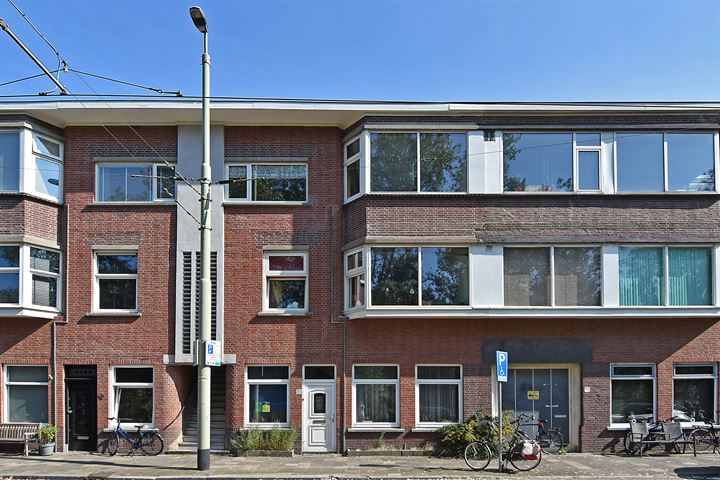 View photo 1 of Duivelandsestraat 45