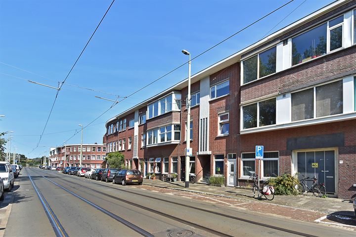 View photo 2 of Duivelandsestraat 45