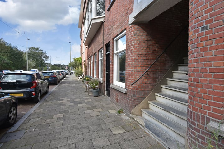 View photo 4 of Duivelandsestraat 45