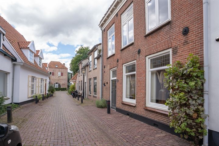 View photo 6 of Burgtstraat 6