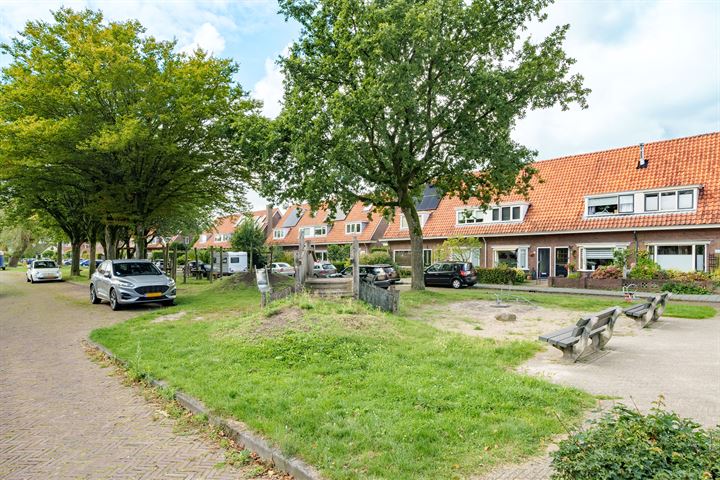 Bekijk foto 32 van Sumatrastraat 16