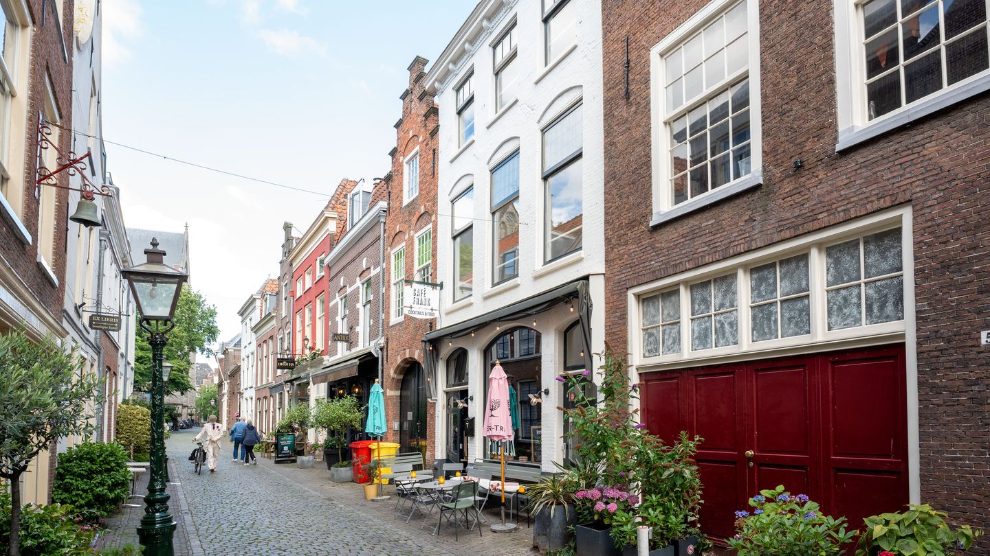 Foto 1 van Kloksteeg 7-A