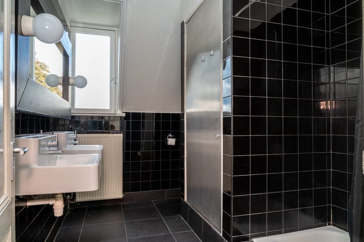 Foto 17 van St. Annastraat 30