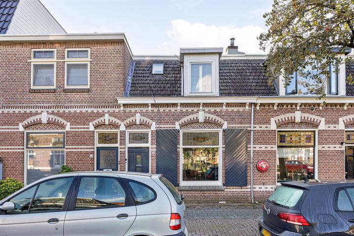 Bekijk foto 2 van Verenigingstraat 75