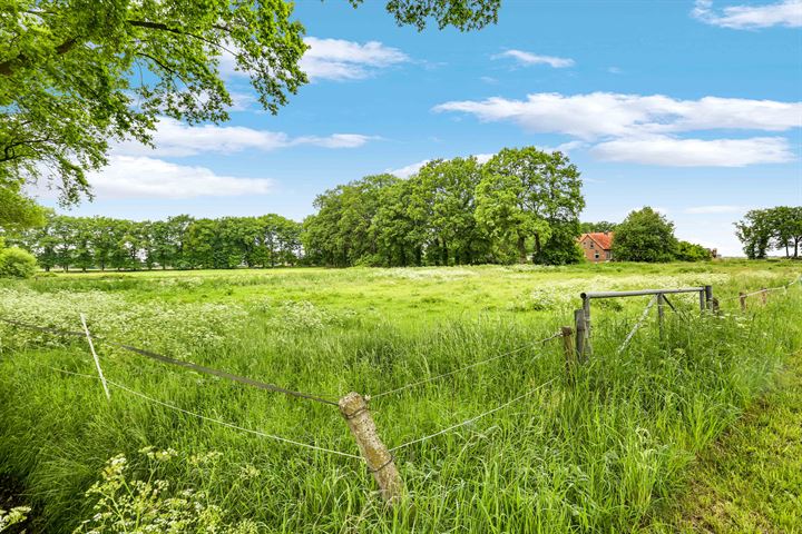 Bekijk foto 32 van Europaweg 329