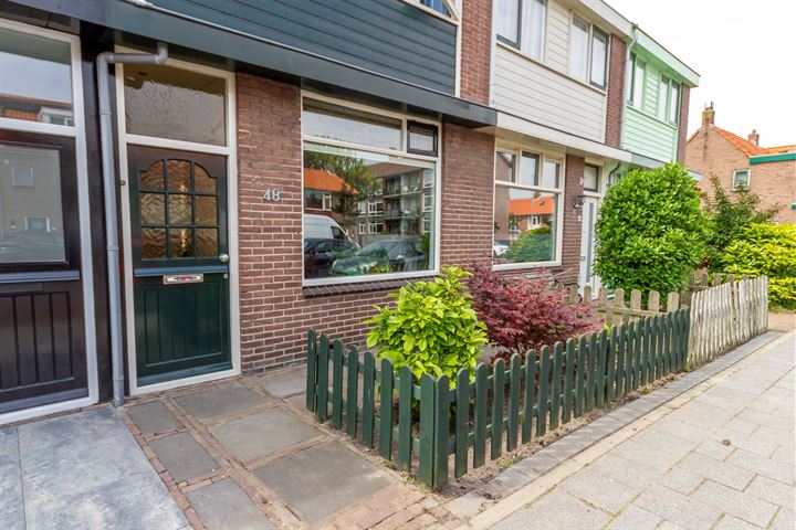 Bekijk foto 2 van Jacob van Heemskerckstraat 48