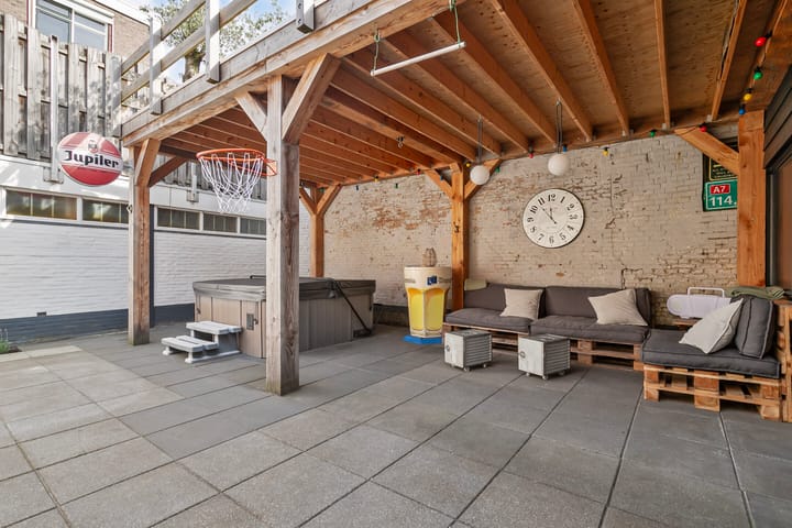 Foto 30 van Kruizebroederstraat 25